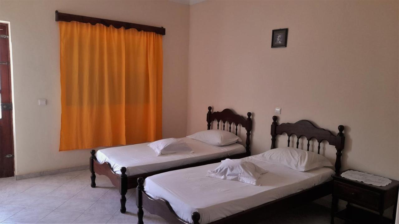 Residencial Rosa Criola Bed & Breakfast Sal Rei Dış mekan fotoğraf